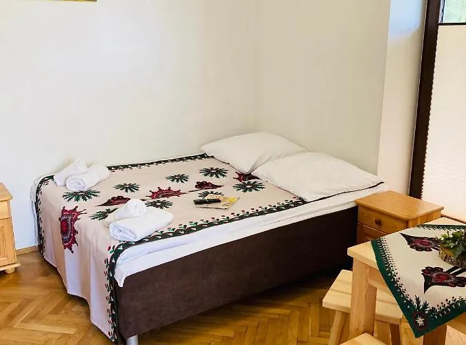 Na Kamiencu Bed & Breakfast 3*